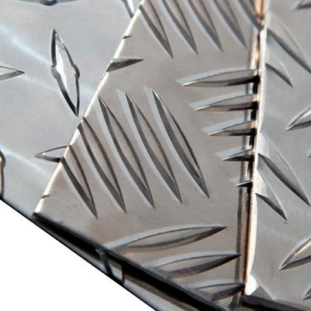 Лист нержавеющий рифленый Дуэт 4х1000х2000 мм AISI 201 в наличии в Курске